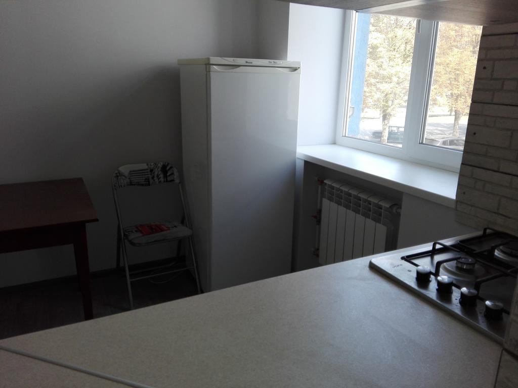 Apartment On Kryvorizhstal Street 35-24 Krivoy Rog Bagian luar foto